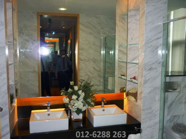 Master Room Wash Basins