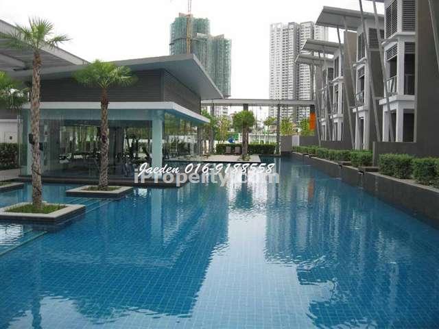 Floating Gym and Swimming Pool