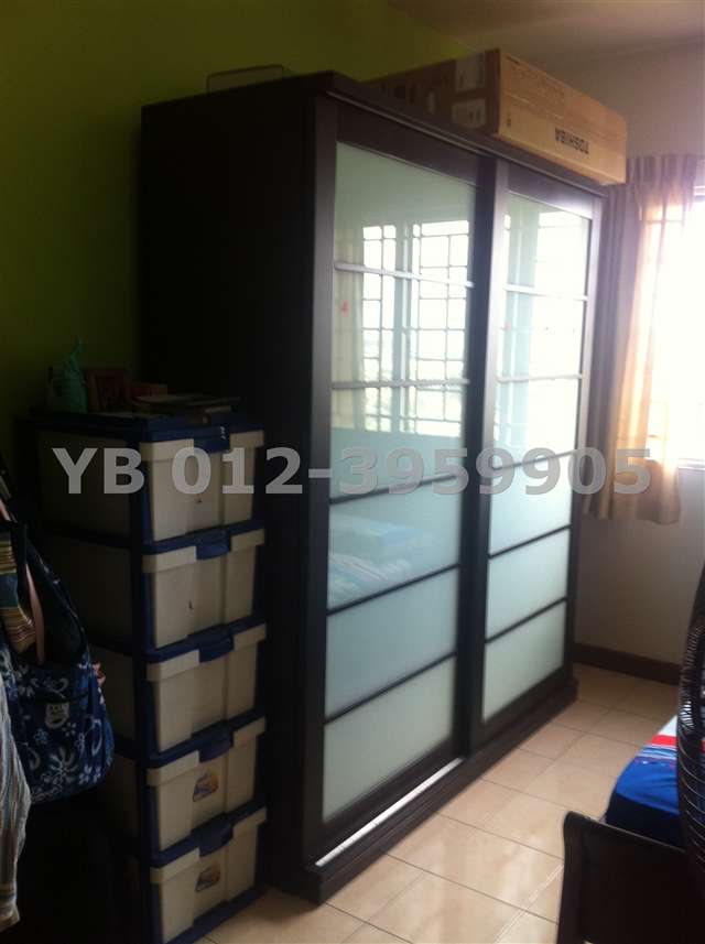 Master room wardrobe