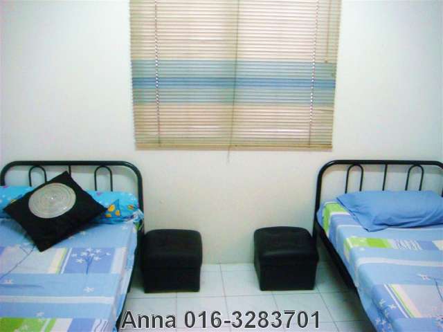 Bedroom 4 - Downstairs