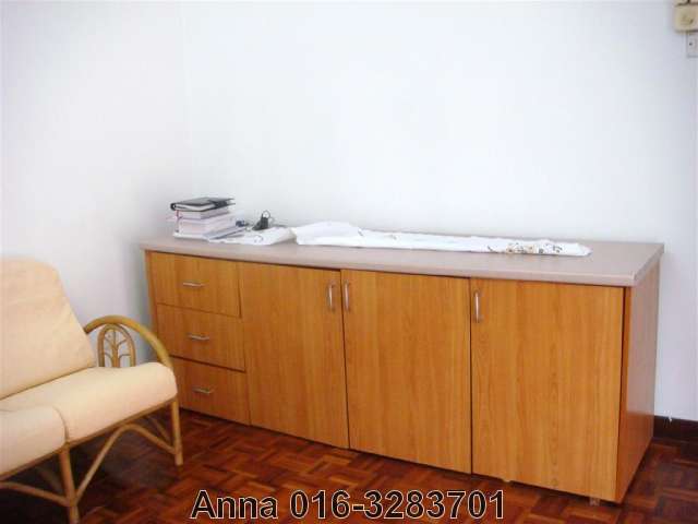 Living Area - Upstairs