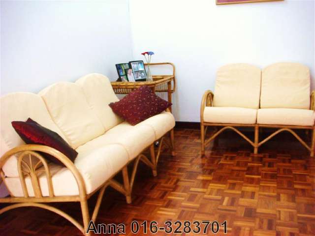 Living Area - Upstairs