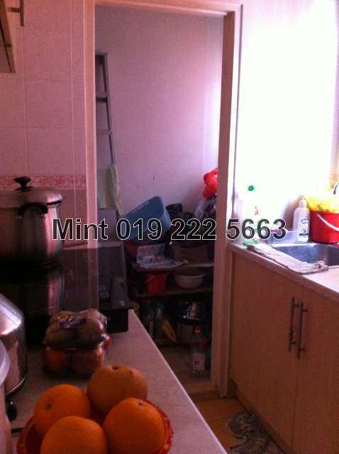 Kitchen Cabinet