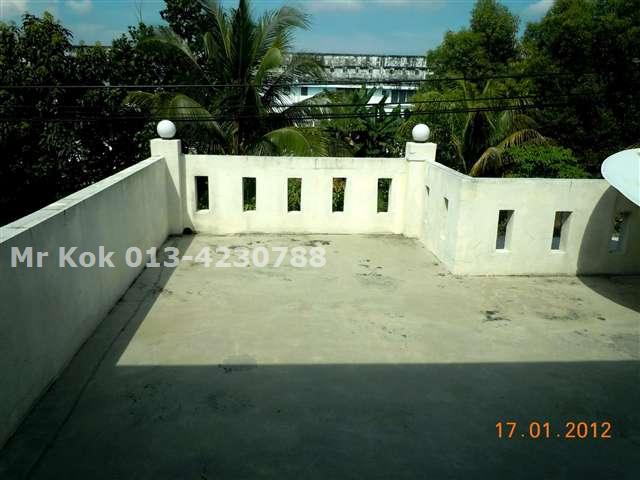 First floor rear extension