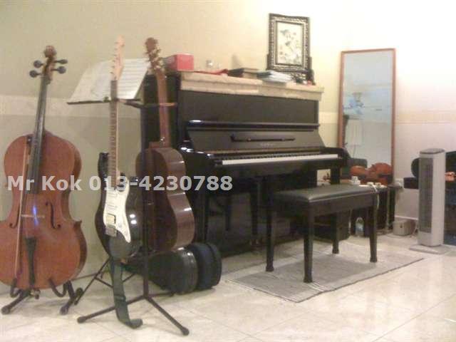 Owner Mini Band corner