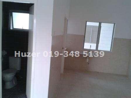 Bath besides the kitchen