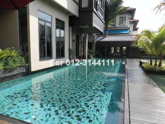70ft long sparklingglassmosaictiles pool