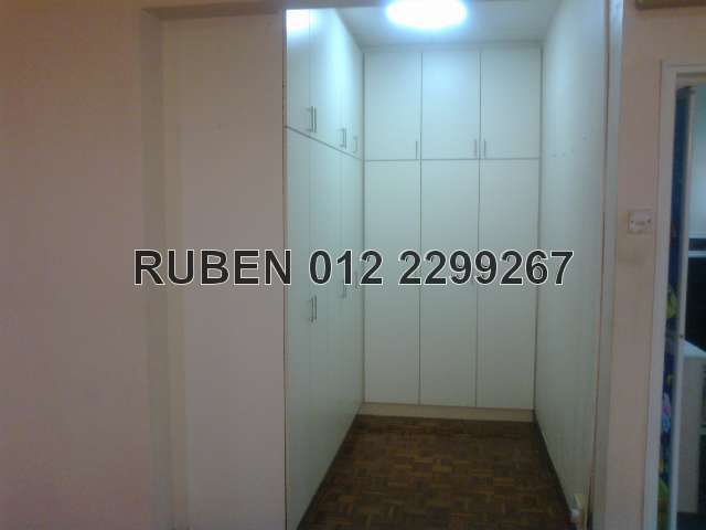 Bedroom wardrobe