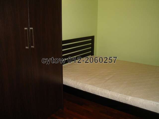 2nd room with queen size bed and mattress