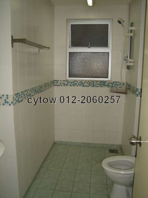 2nd Bathroom