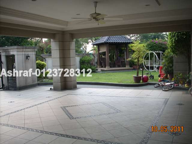 Car porch cum outdoor entertaining area