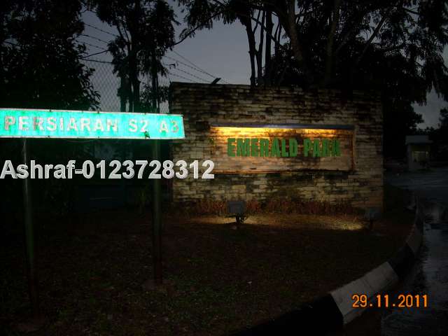 Road leading to Emerald Park