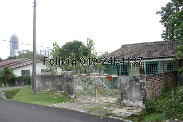 Front corner view