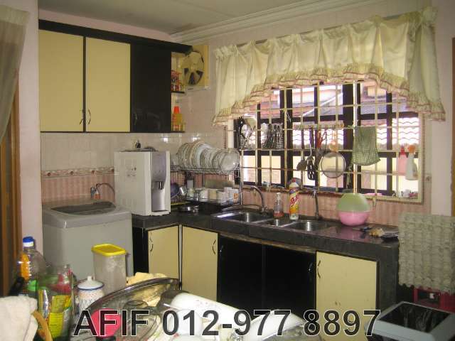 KITCHEN CABINET