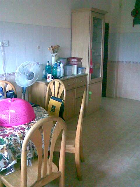 Dry Kitchen