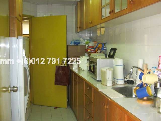 Dry Kitchen