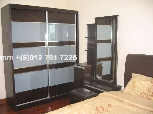 2nd Bedroom Wardrobe n Dressing Table