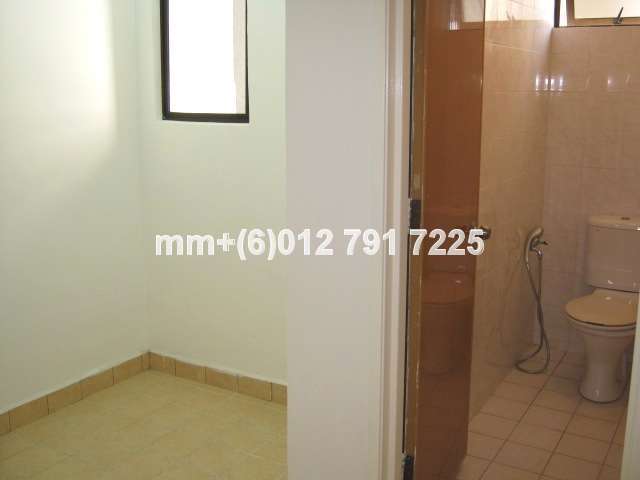 Maid's Bedroom n Bathroom