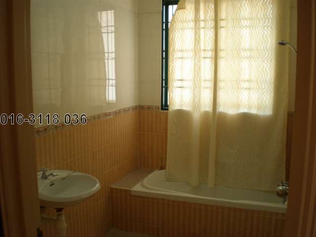 Master Bedroom-Bathroom