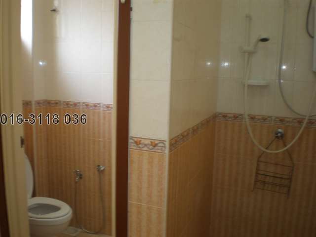 Master Bedroom-Bathroom