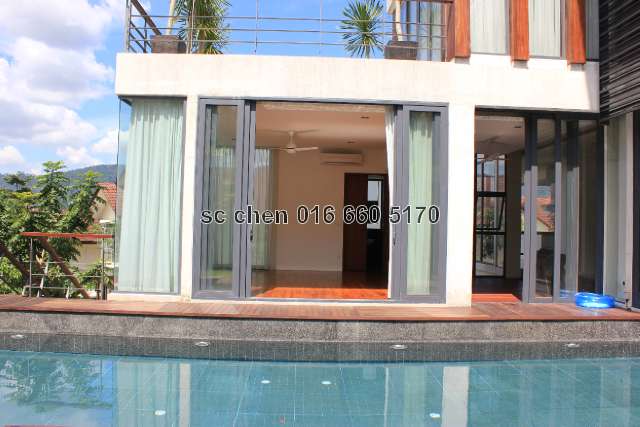 pool side villa