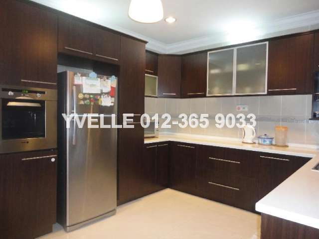 Dry Kitchen
