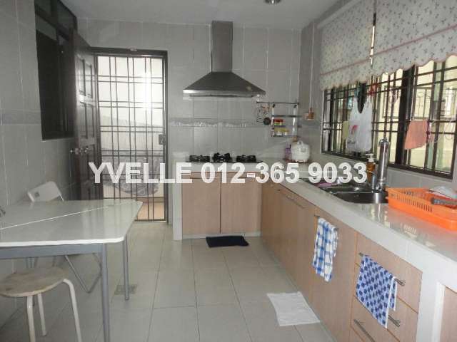 Wet Kitchen