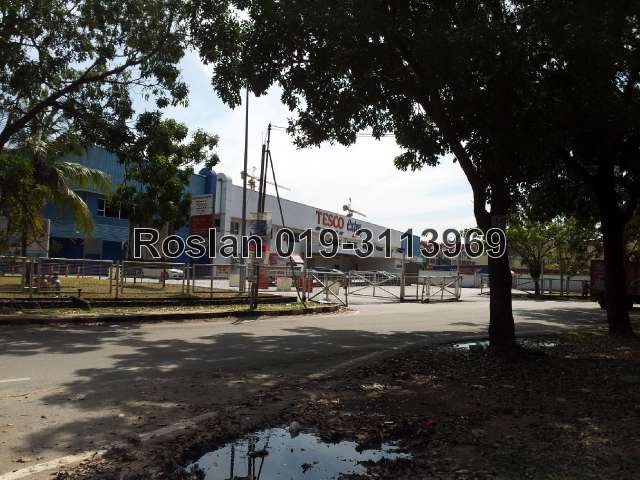 Tesco Extra 2