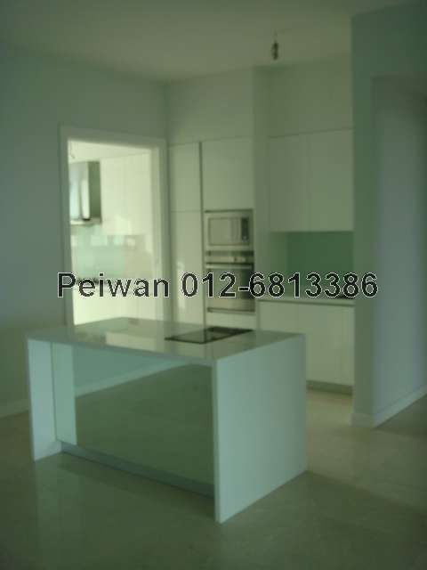 Dry Kitchen