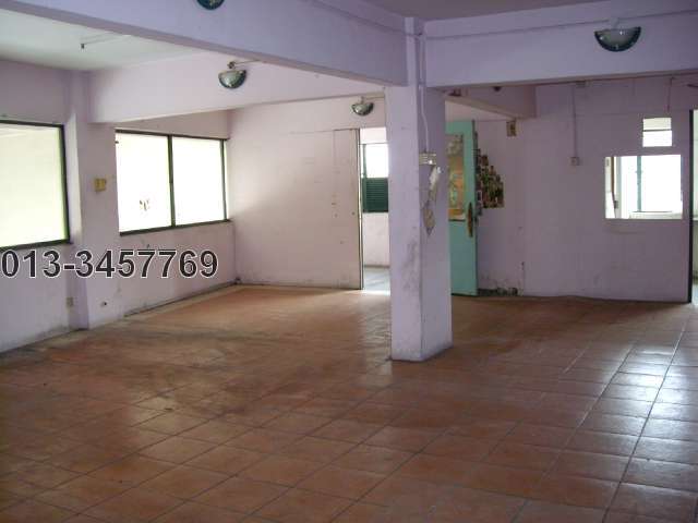 Mez Floor