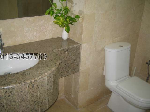 2nd Bathroom