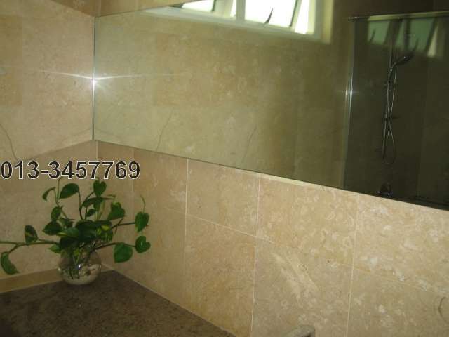 Masterbed bathroom