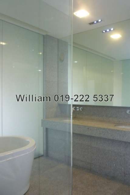 Master Bedroom Washroom