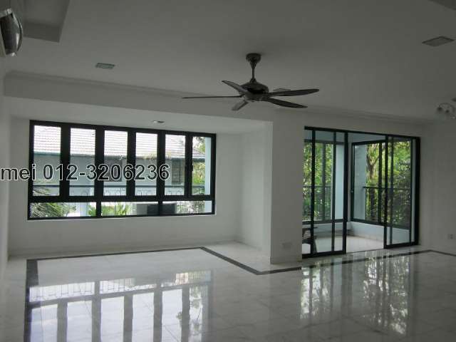 Living area.