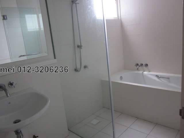 Master bathroom.