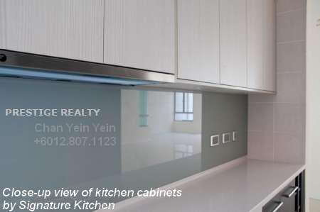 Kitchen by SIGNATURE KITCHEN