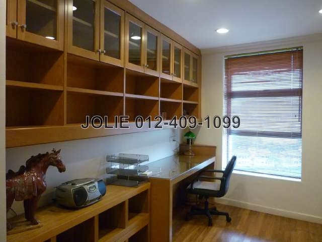 Built in cabinet at study room with teak flooring