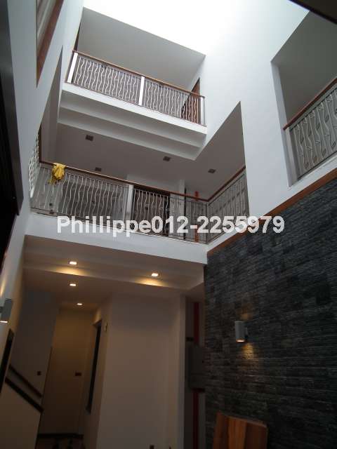 Centre courtyard with natural light
