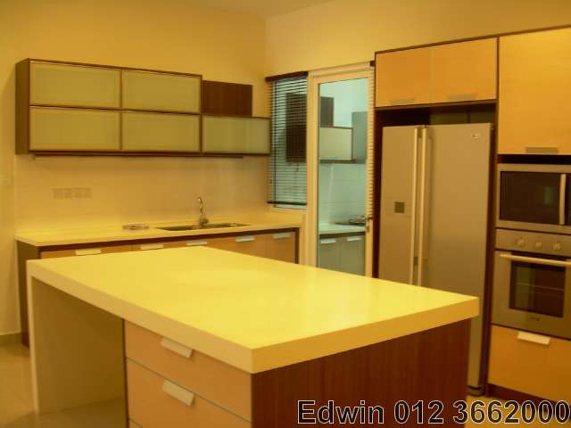 Dry Kitchen