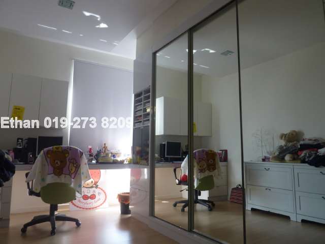 second room (study room with wardrobe)