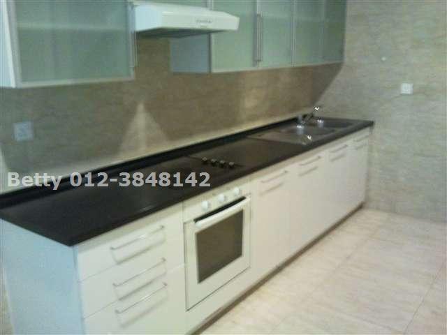 Dry Kitchen