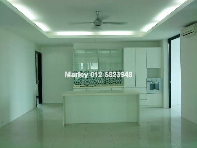Dry Kitchen