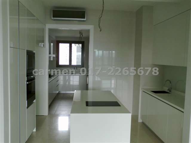 dry kitchen