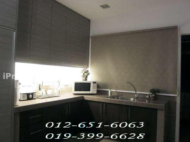 Dry Kitchen