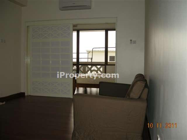 Bryan 012-2983358