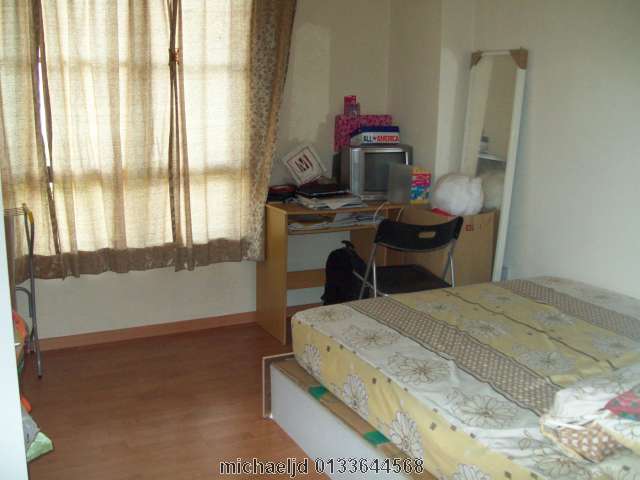 2nd room at top floor