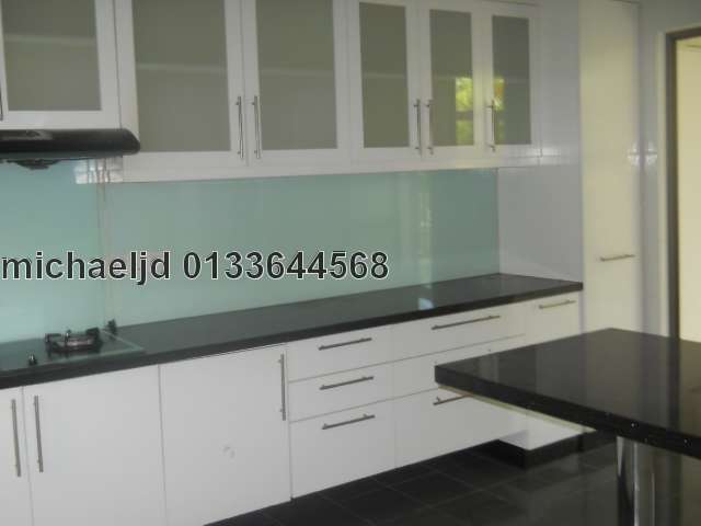 dry kitchen