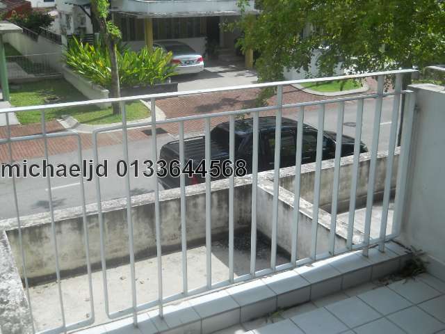 1st floor balcony view