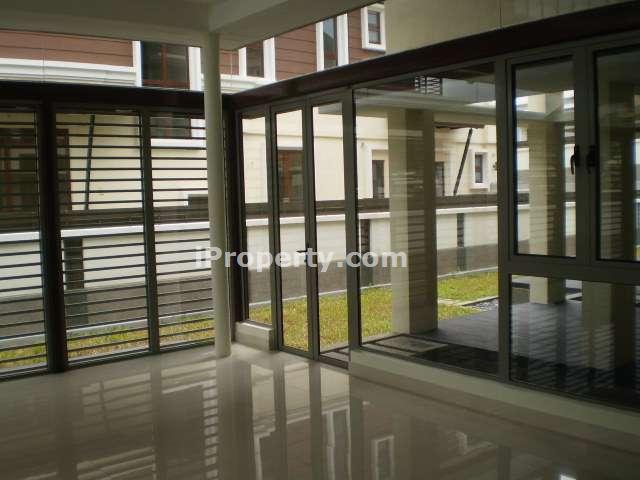 LIVING HALL
