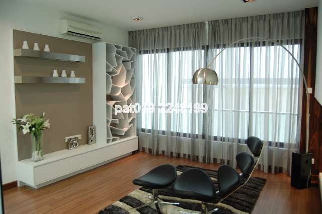 1st floor common area
